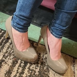 City streets taupe high heels size 9